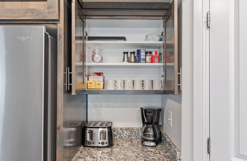 Garden City House | Kayaks, Theater, Arcade and Family Fun!