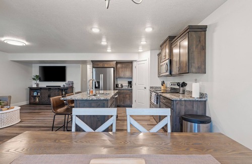 Garden City House | Kayaks, Theater, Arcade and Family Fun!