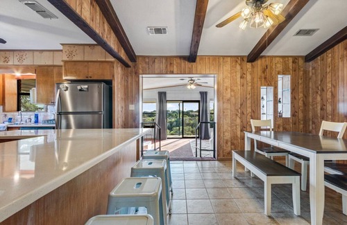 Temple House | ~Kayaks, Views, Fire Pit, Nature, Game Room~