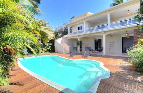 Les Avirons House | - KAZ A NOVA -