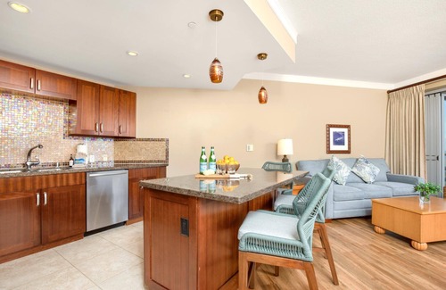 Honokowai Condo | KBM Resorts | Spacious 4-Bedroom Honua Kai Collection | Multi Unit Listing | Same Floor | Ocean Views + 3 Free Rental Cars! HKH-516/37/45