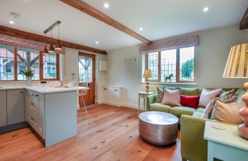 Pulborough House | Keeds Barn