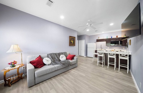 Memorial Apartment | Keep it simple at this peaceful and centrally-located place