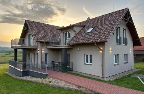 Kehidakustany Apartment | Kehida Relax Apartmanház