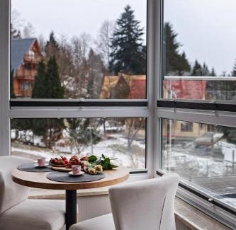 Porabka Apartment | Keller Apart K12 - Taras z widokiem na wyłączność i klimatyzacją GRATIS