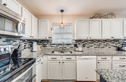 Keller House | Keller Guest Getaway