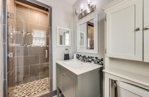 Keller House | Keller's Artful Home-Away from Home