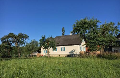 Sankt Martin im Sulmtal House | Kellerstöckl am veganen Bio-Lebenshof "Varm - die vegane Farm"