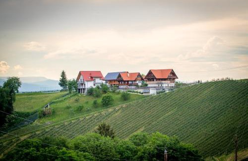 Eichberg-Trautenburg House | Kellerstöckl