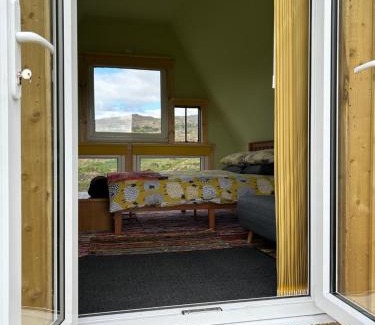 Lochcarron Apartment | Keltic cabin off grid camping nc500