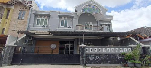 Central Yogyakarta House | Kembang Sepatu Homestay