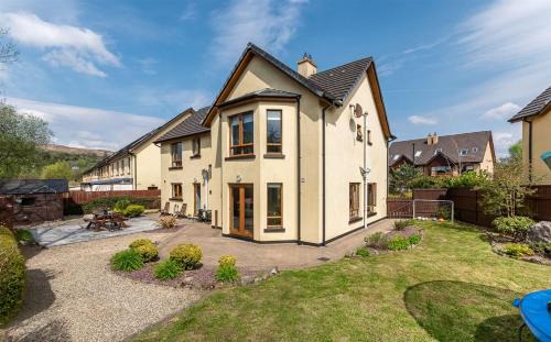 Pairc Na Gloine House | Kenmare HH