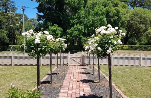 Kyneton House | Kenmaur Cottage - Luxury Cottage in an amazing location