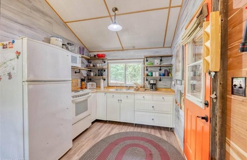 Arden Cottage | Kennebec Escape: Cozy 4-Season Lakefront Cottage with Stunning Views & Pvt Dock