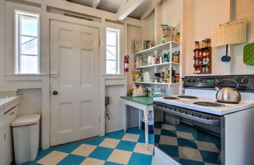 Kennebunk House | Kennebunk Cottage with Private Beach and Ocean Views!