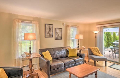 Kennebunk House | Kennebunk Home with Yard Less Than 1 Mile to Dock Square!