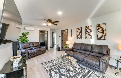 New Johnsonville Apartment | Kentucky Lake Retreat 4 Mi to Shore Boat and Fish!