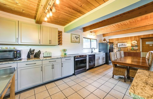 New Concord Cabin | Kentucky Lake Retreat: A Memory-Making Getaway