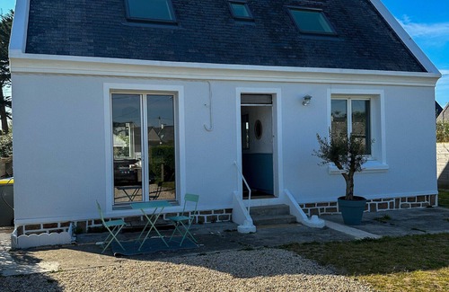 Ploudalmezeau Ski Chalet | KER AVEL - Renovated family house near the beach