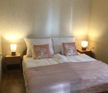 Cserkeszolo Apartment | Kert Apartman