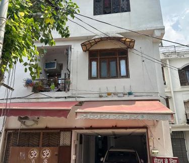 Allahabad House | Keshari Guest House