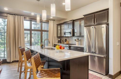 Park City Apartment | Kestrel by AvantStay Close to the Ski Slopes in this Majestic Home in Park City