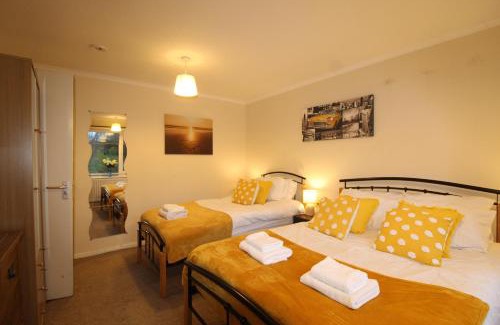 Chesterfield House | Keswick House Chesterfield by Smart Corporate Stays
