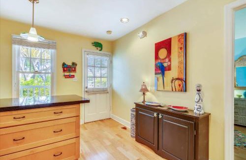 Truman Annex Apartment | Key West Casa by AvantStay Communal Pool BBQ Patio Near Duval Street Week Long Stays Only