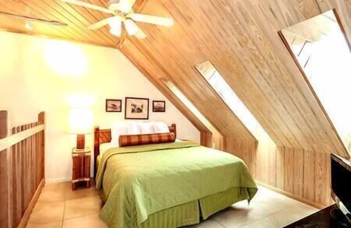 Historic Seaport Resort | Key West, Galleon Resort, Marina, In Town, Pool, Hot Tub