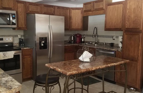 Center Lovell House | KEZAR LK, Dogs w/fee,8.6 ml Pleasant Ski, 1ml Golf/beachs/trail/snowmobile accnn