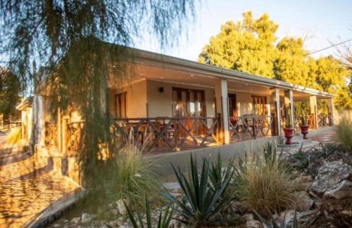 Van Zylsrus House | Kgalagadi Guesthouse