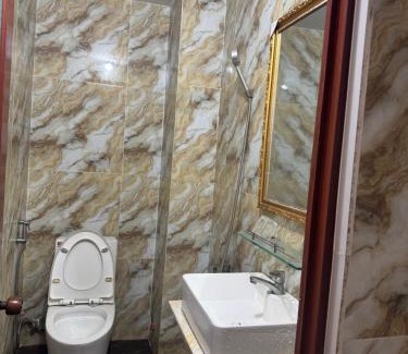 Binh Tan Hotel | Khách sạn PARIS 3 đường 38 phường Tân Tạo Quận Bình Tân