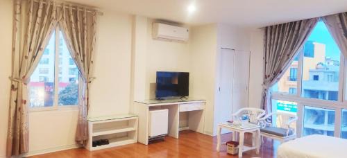 Long Bien Hotel | Khách sạn Phúc Thành
