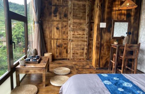Dong Van House | Khói ở Lô Lô Chải