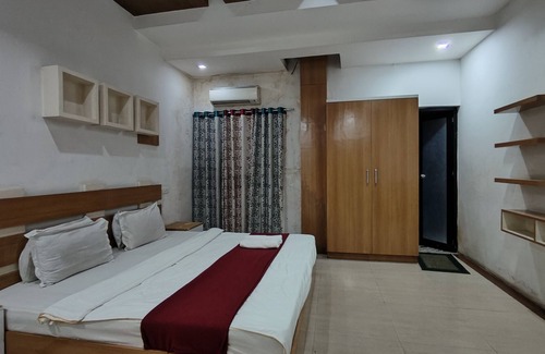 Perintalmanna Hotel | Khaleej Residency by PPH