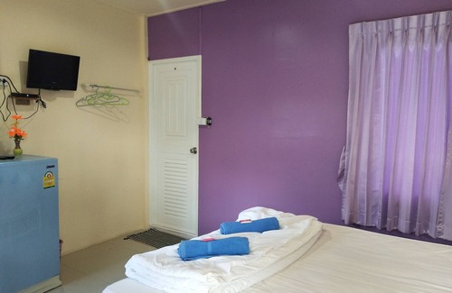 Wihan Daeng Hotel | Khonchom Resort