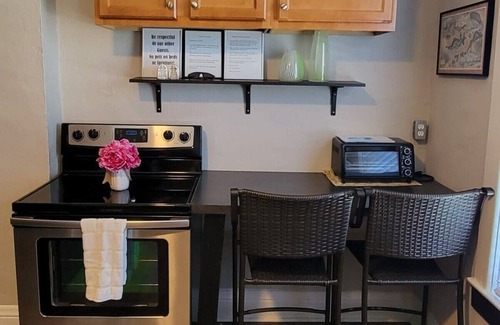 Pacific House | Kid and pet friendly 2 nd floor duplex