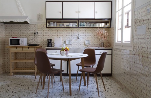 Kilada Apartment | Kilada Country House - Spacious Apartment Close to the Center