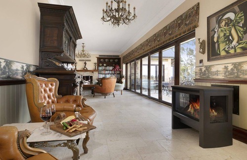 Moss Vale House | Kilburn - views as far as the eyes can see
