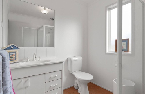 Rye House | Killarney Beach Side Cottage