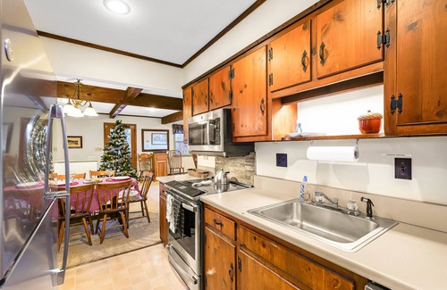 Killington Ski Chalet | Killington Chalet - Great Space and Location!
