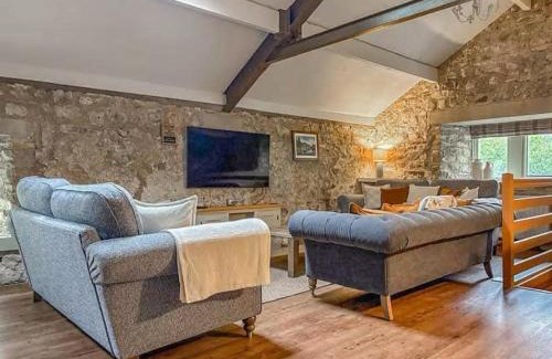 Kilnsey House | Kilnsey Wellbeing Barn With Hot Tub, Cold Plunge, Pet Friendly