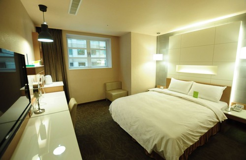 Lingya District Hotel | Kindness Hotel Sanduo Shopping District