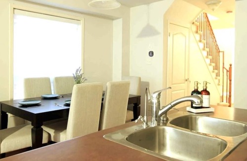 Ajax House | King Bd Gym Lakeridge Ajax Casino Pickering Hwy