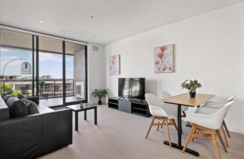 Ryde Apartment | King bed Apt w Sofabed in Ryde - Fast Wifi