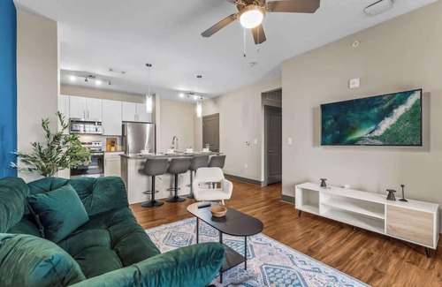 Florida Central Atlantic Coast Apartment | King Bed |Pets Welcome |Top Amenities, Near Parks