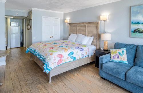 Myrtle Beach Apartment | King Bed, Studio Oceanfront, Indoor Heated Pools!