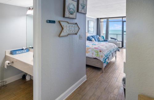 Myrtle Beach Apartment | King Bed, Studio Oceanfront, Indoor Heated Pools!