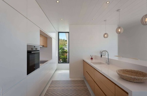 Public Villa | King Gustaf (1/2 Rooms)