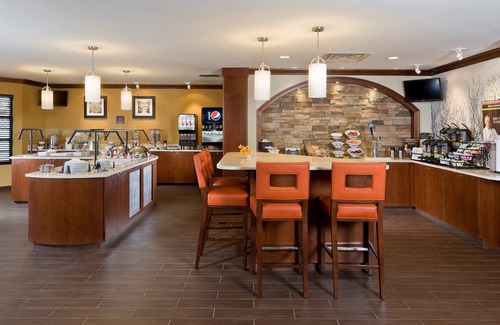 North Wales Condo | King Studio | Pool & Whirlpool Access